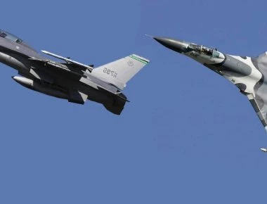 Αερομαχίες μεταξύ Su-27P και F-16D πάνω από την Area 51: Η USAF δοκιμάζει απόρρητα όπλα εναντίον των ρωσικών μαχητικών